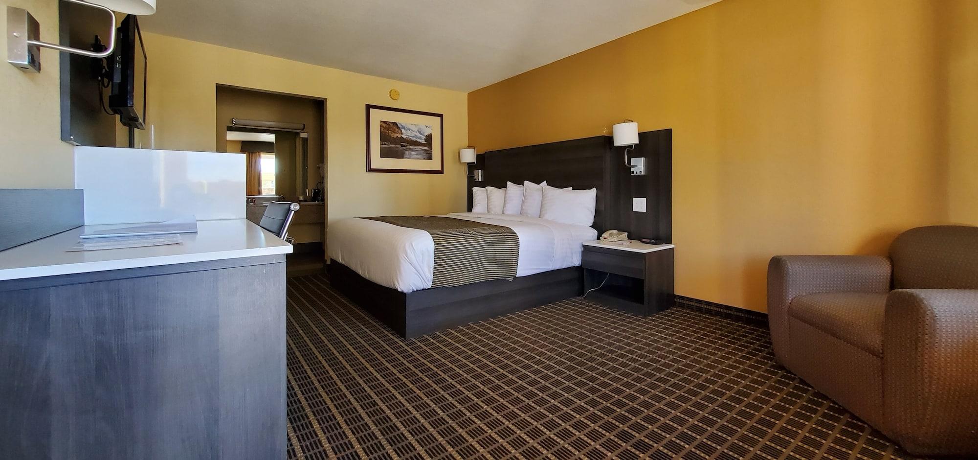 Hotel Ramada By Wyndham East