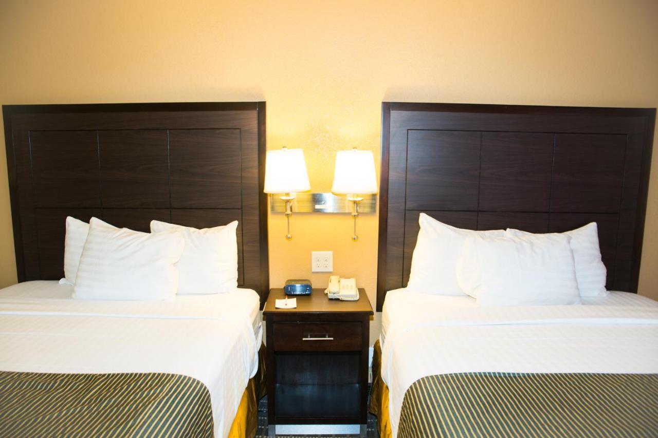Ramada By Wyndham East Hotel 3*